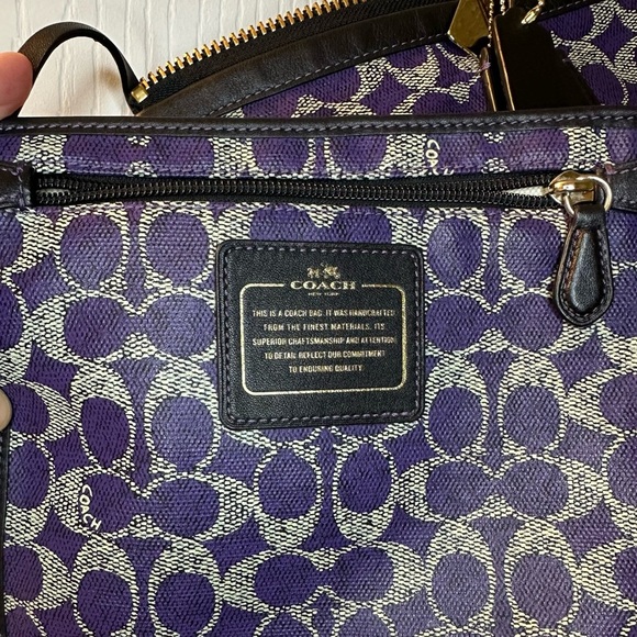 Coach Taxi Tote Signature Coated Canvas Purple Black Zipper Closure Pouch Bag - Picture 10 of 13
